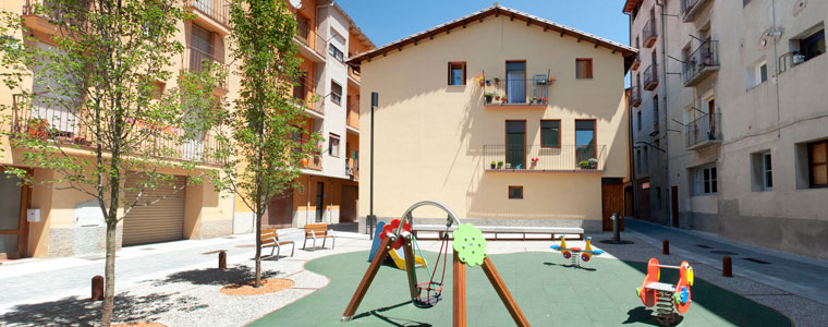 L’Ajuntament de Sant Joan de les Abadesses reobre els parcs infantils públics