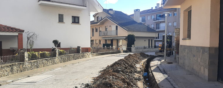S’inicien les obres de millora a la xarxa d’aigua pública a immobles del Pla del Roser i l’Estació