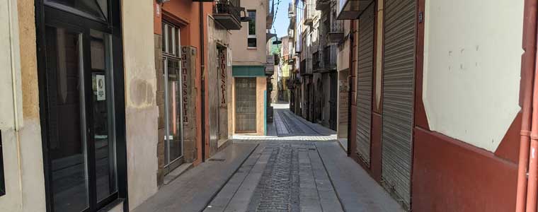 El carrer Major vist des del pg. comte Guifré