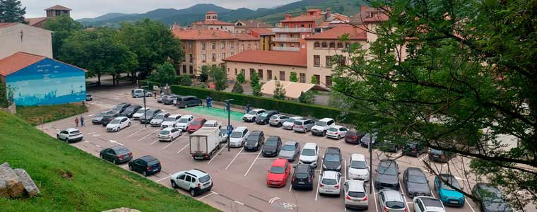 L’Ajuntament reordena l’aparcament de Can Crehuet i incrementa les places per a vehicles al centre